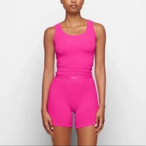 HOT PINK 💖 SKIMS Small Boxer Tank Set